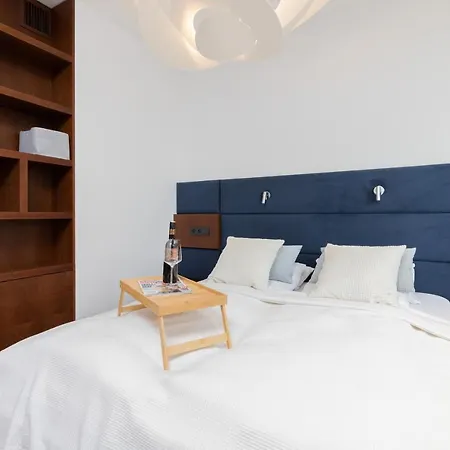 Apartment Sea Towers 15th Floor With Sea View By Renters Prestige