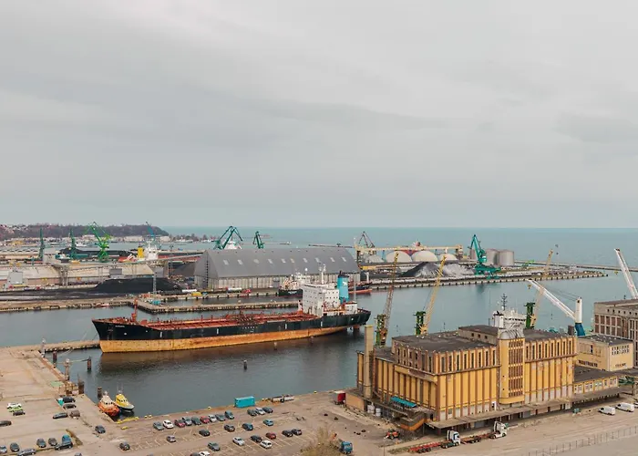 Sea Towers 15th Floor With Sea View By Renters Prestige アパート